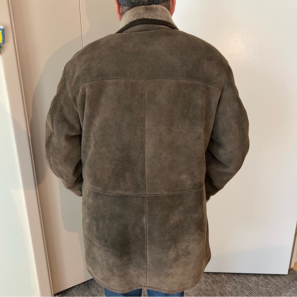 Men’s shearling fur coat - Picture 2 of 16